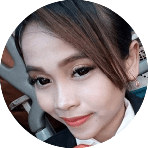 Yuni Iman Sari, Pramugari Rosalia Indah alumni sekolah Pramugari terbaik Trans Avia Solo.